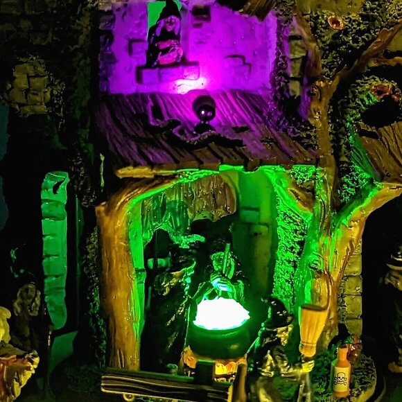 Lemax Wicked Garden Coven Witches Castle Animated Sound LED's Halloween Village - Picture 5 of 5